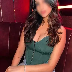 Kanpur Escorts 552