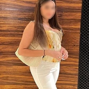 Priya – Bandra Call Girls Service